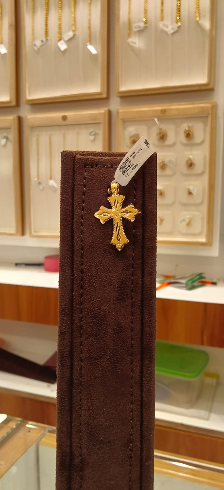 Cross Dollar